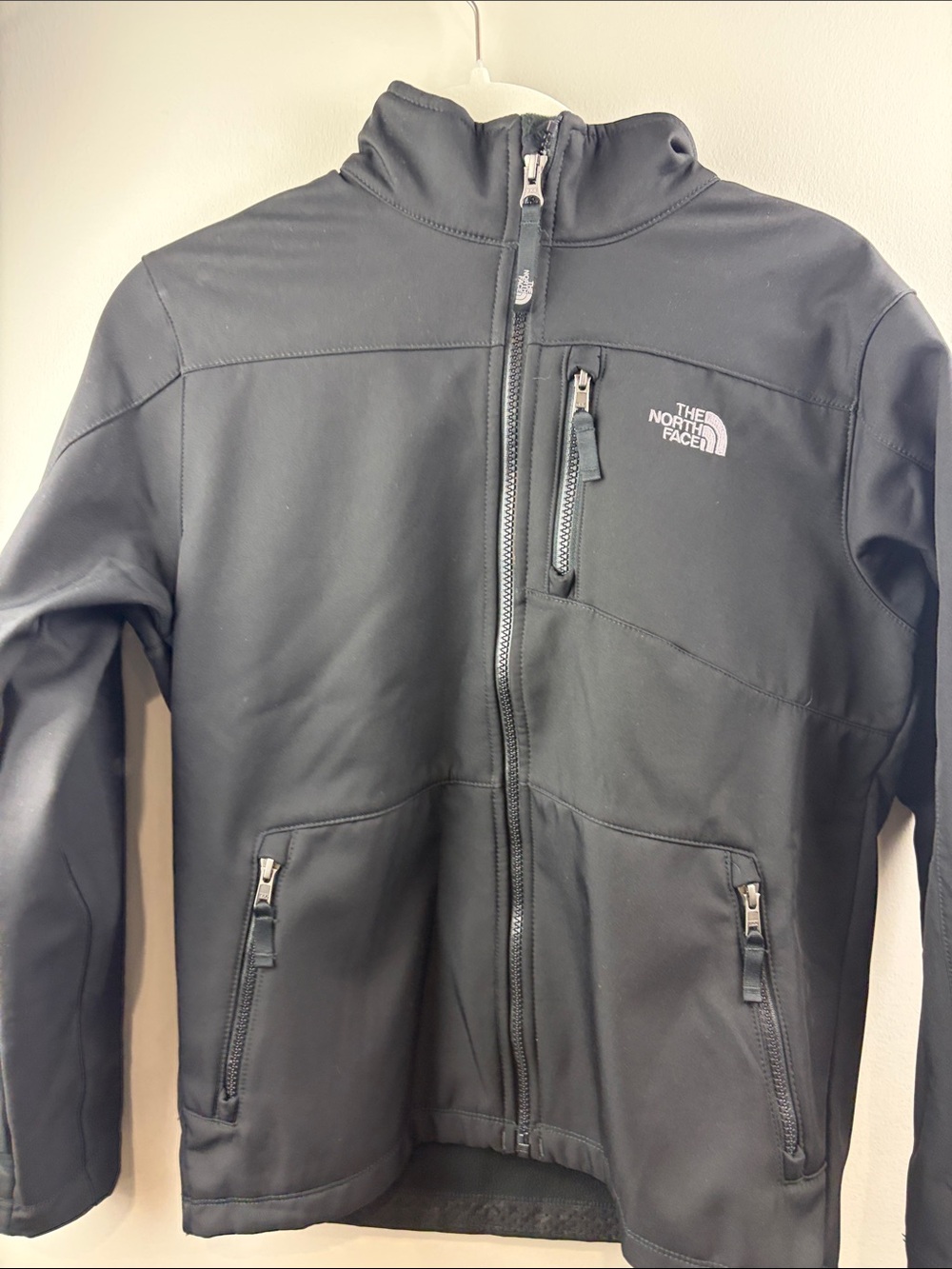 The North Face Black KidsSoftshell Performance Jacket